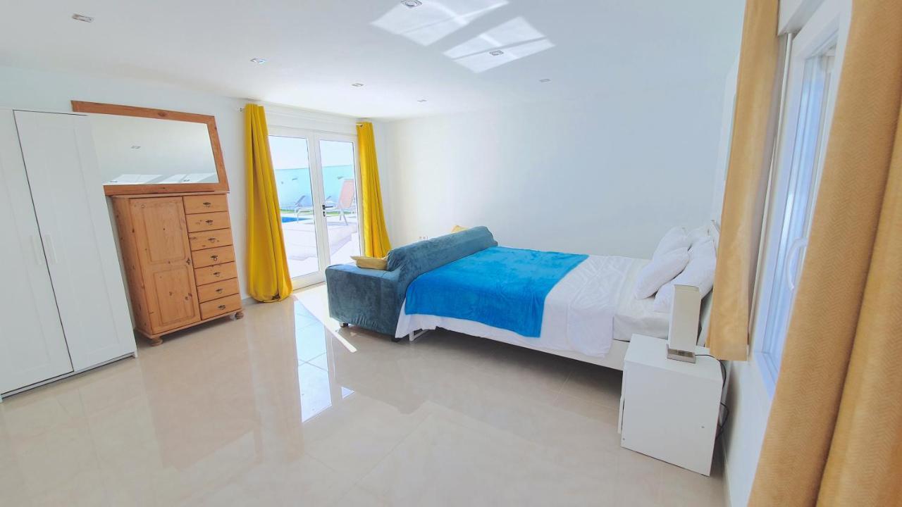 Stunning Sea View Villa With 6 Bedrooms & Heated Pool - Villa Renaissance Πλάγια Μπλάνκα Εξωτερικό φωτογραφία