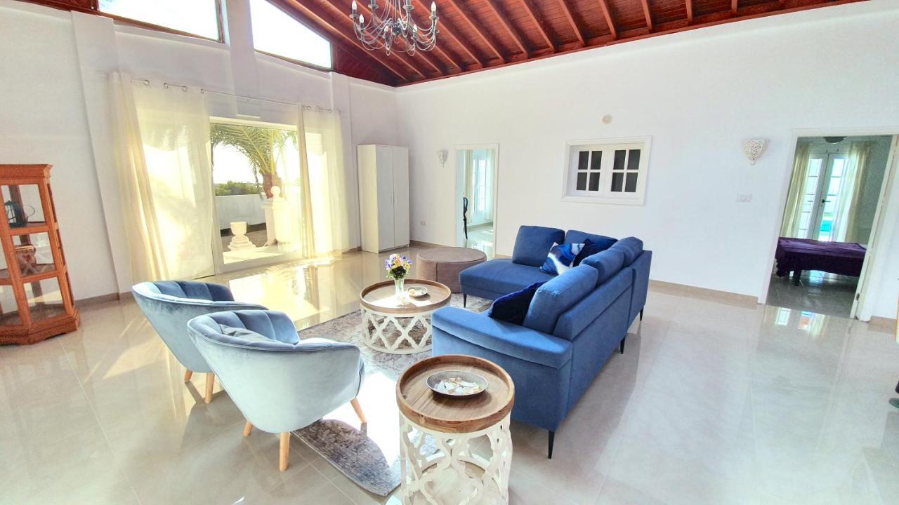 Stunning Sea View Villa With 6 Bedrooms & Heated Pool - Villa Renaissance Πλάγια Μπλάνκα Εξωτερικό φωτογραφία