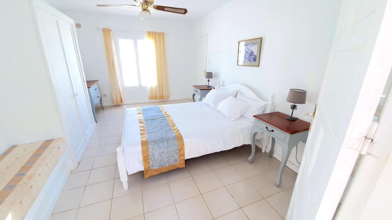 Stunning Sea View Villa With 6 Bedrooms & Heated Pool - Villa Renaissance Πλάγια Μπλάνκα Εξωτερικό φωτογραφία